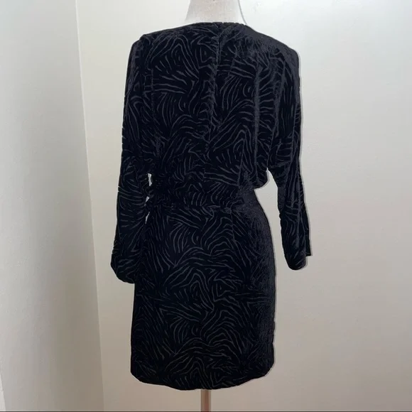 Paris Atelier & Other Stories Black Zebra Texture  Velvet Wrap Dress Size Small - Picture 4 of 15